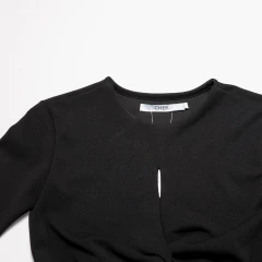 TOP MANGA LARGA NEGRO ABERTURA ESCOTE CHER - comprar online