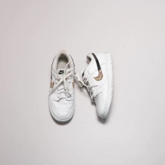 ZAPATILLAS BLANCAS ANIMAL PRINT NIKE en internet