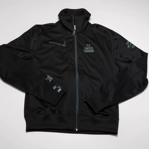 CAMPERA NEGRA STINGER DIESEL