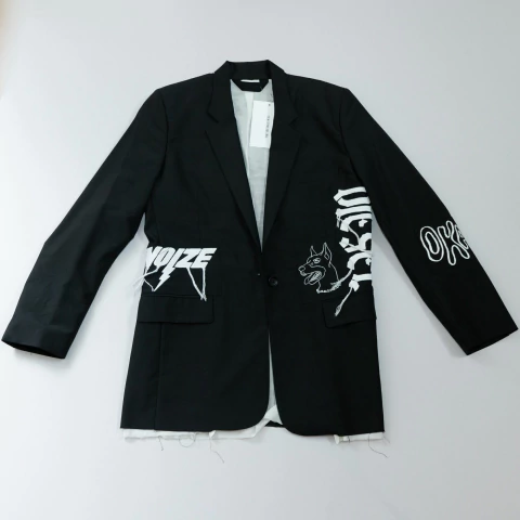 BLAZER NEGRO BORDADO CON BLANCO DIESEL
