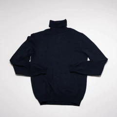 SWEATER POLERA AZUL MASSIMO DUTTI