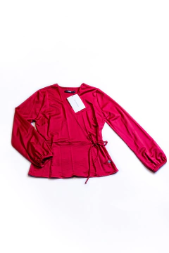 CAMISA ROJA CRUZADA ZHOU - comprar online