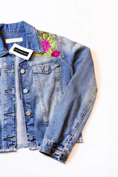 CAMPERA JEAN BORDADA OSSIRA DEMIN - tienda online