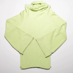 SWEATER POLERA VERDE NAIMA