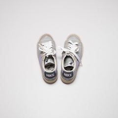 ZAPATILLAS GRISES BLAZER LOW NIKE - The Vintage Hole