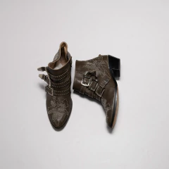 BOTAS MARRONES TACHAS CHLOE en internet