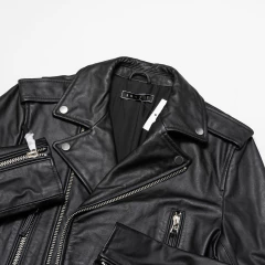 CAMPERA NEGRA BIKER CUERO VACUNO REVOLT - comprar online