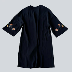 KIMONO NEGRO CON FLORES VERO MODA en internet
