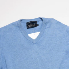 SWEATER CELESTE EN V GIESSO - comprar online