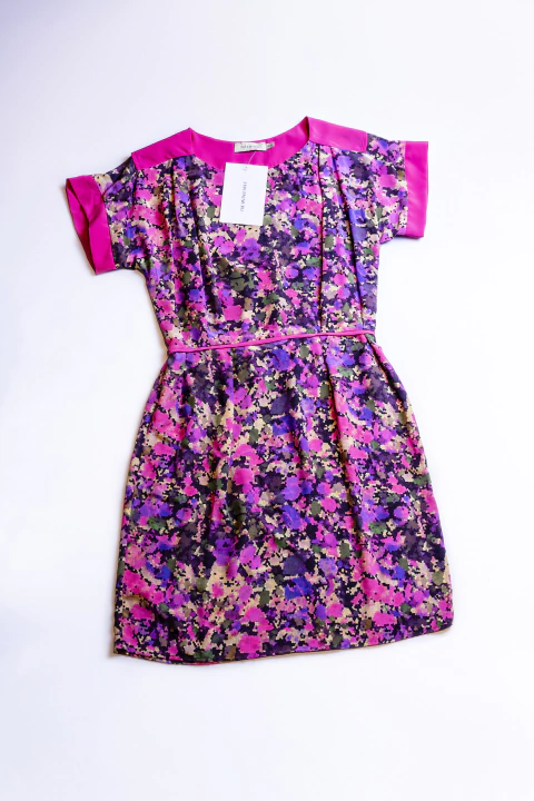 VESTIDO FUCSIA Y VIOLETA VITAMINA
