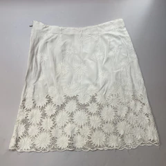 POLLERA BLANCA FLORES BRODERIE