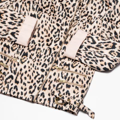 CAMPERA ANIMAL PRINT AYRES - comprar online