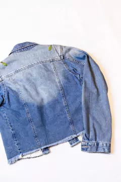 Imagen de CAMPERA JEAN BORDADA OSSIRA DEMIN