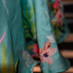 CORPIÑO TURQUESA Y FUCSIA VICTORIA SECRET - The Vintage Hole