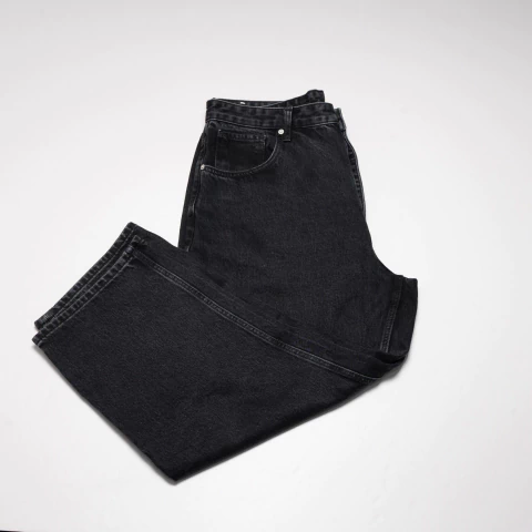 JEAN ANCHO NEGRO ZARA