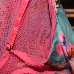 CORPIÑO TURQUESA Y FUCSIA VICTORIA SECRET en internet