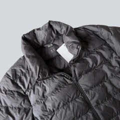 CAMPERA GRIS UNIQLO - comprar online