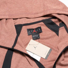 BUZO BORDO Y NEGRO CIERRE JORDAN en internet