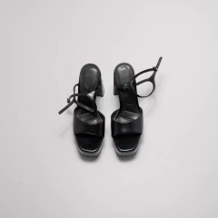 TACOS NEGROS ALTOS ZARA