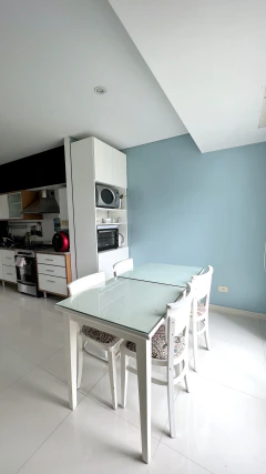 MESA BLANCA MADERA en internet
