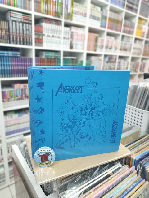 CARPETA CON LOMO AVENGERS (MODELO A)
