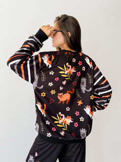 Image of CONJUNTO 2 PIEZAS MELANY gatitos (BUZO Y PANTALON)