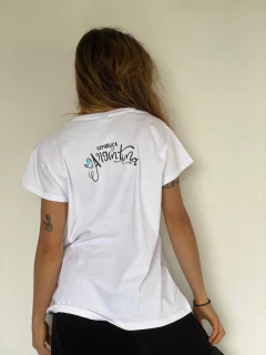 REMERA ARGENTO blanca mapa pink - online store