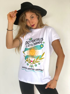 REMERA ARGENTO blanca oid mortales - comprar online