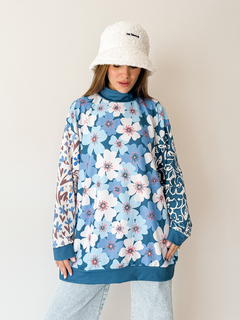 BUZO EMILY BLUE FLOWER en internet