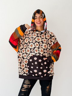 BUZO MATILDA FLOWER en internet