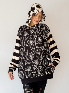 Sweater Sole black flower - comprar online
