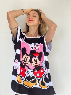 Image of REMERA OVERSIZE HANNA MICKEY MINNIE