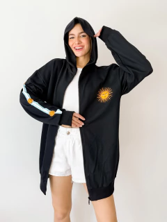 CAMPERA ARGENTO FRISADA REPUBLICA NEGRA HIMNO en internet