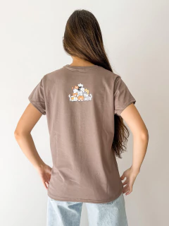 Remera Agus vison gatos en internet