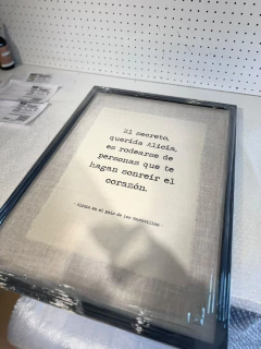 CUADRO FRASE ALICIA TEXTIL - ESCALA DECO