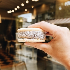 Alfajor de Maicena grande en internet