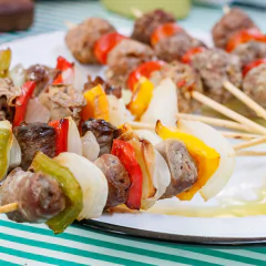 pinchos incluidos dentro del servicio de lunch deluxe para 50 personas