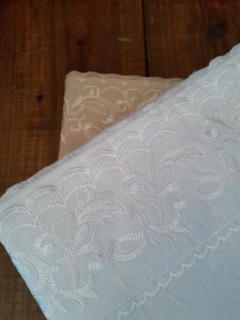 Juego de Sabanas Love & Home con Brodery en internet