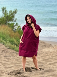 Poncho de toalla de microfibra Bordo - comprar online