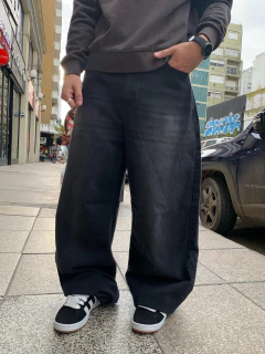 Baggy Moon en internet