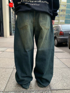 Baggy Esmeralda en internet