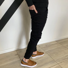 Jogger Negro Higher en internet