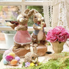 Casal de Coelhinhos Músicos