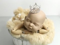 Coroa Newborn Charme on internet