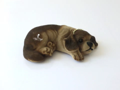 Mini Cachorrinho Deitado Decorativo