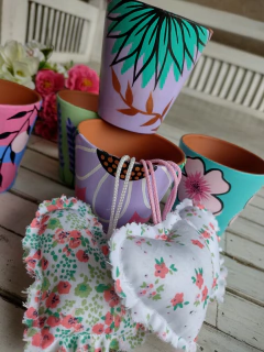 Maceta, Llavero y Presentación en internet