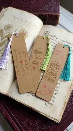 Pack x 20 Señaladores de Madera Personalizados con Borla - tienda online