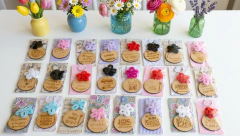 Pack 20 Llaveros de Madera Personalizados con Borla - Vico Ideas Bonitas