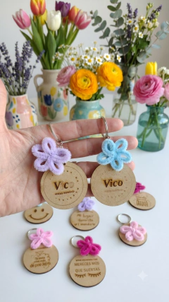 Pack 20 Llaveros de Madera Personalizados con Borla
