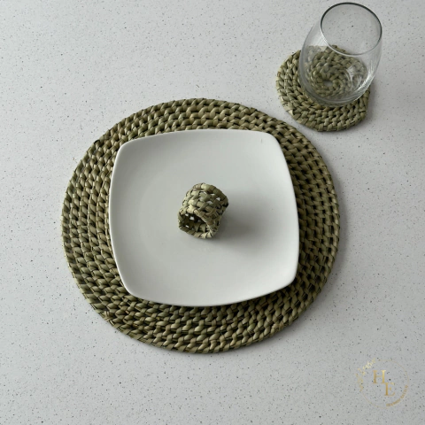 COMBO 4: Platos + posa vasos + servilleteros